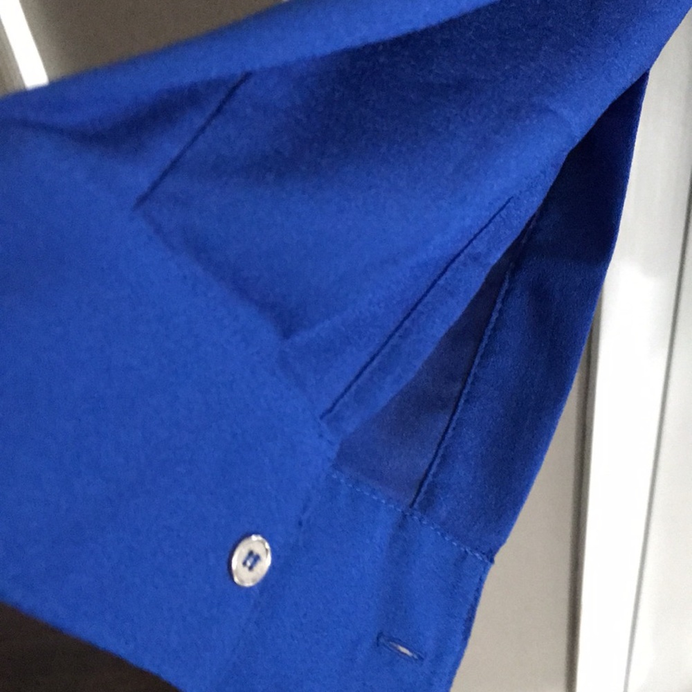 Blouse - Picture 2 of 6